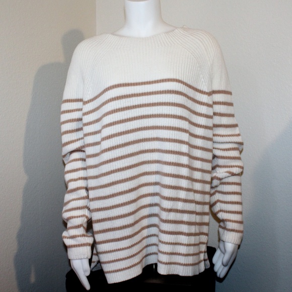 Land's End pullover Sweater - Picture 2 of 6